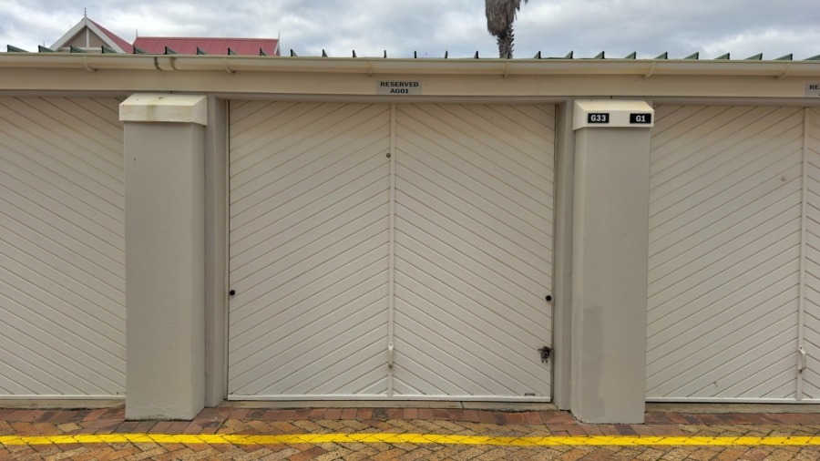 4 Bedroom Property for Sale in Greenways Golf Estate Western Cape